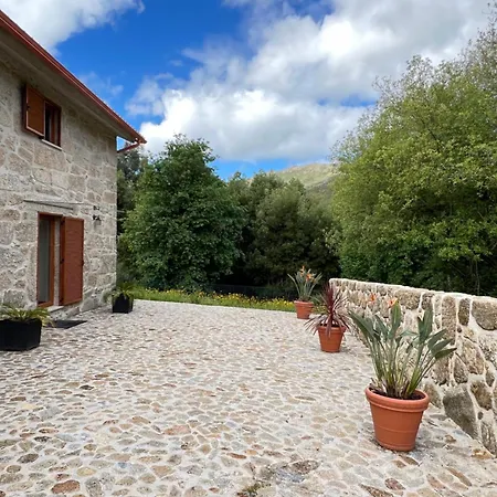 Casa Dos Manels * اركوس دي فالديفيز